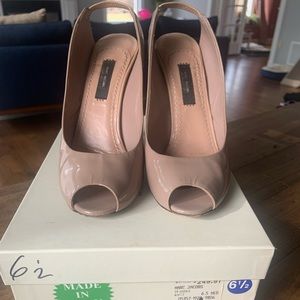 Marc Jacob patent leather nude peep toe 6.5